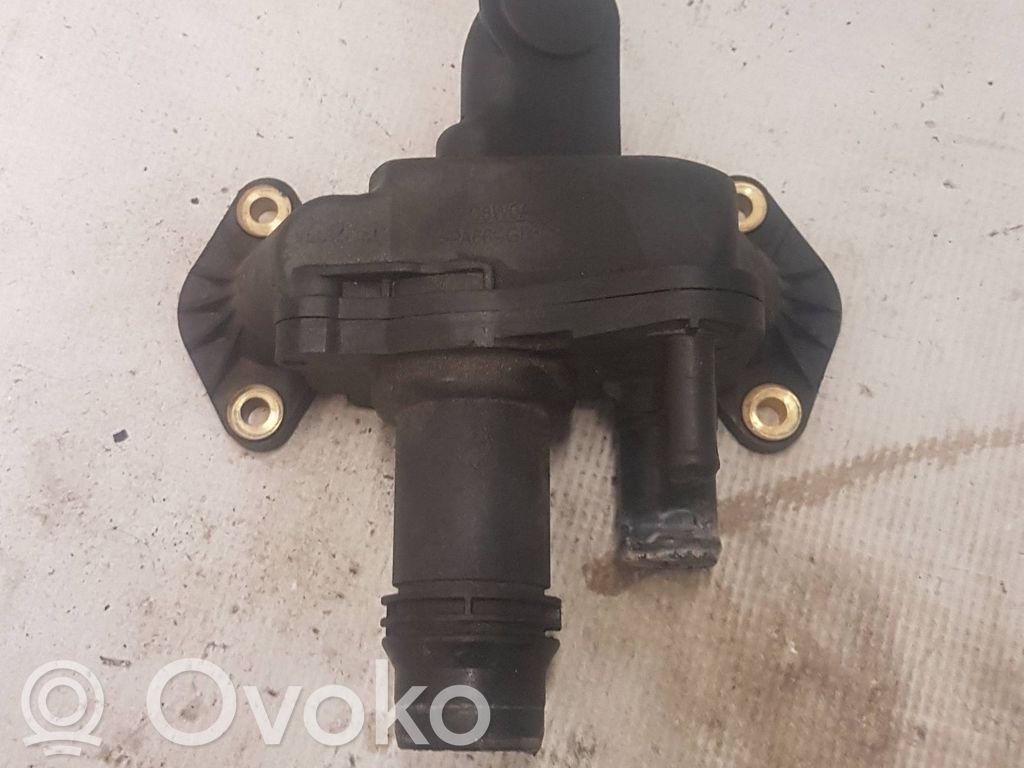 Engine coolant pipe/hose   C8W0A