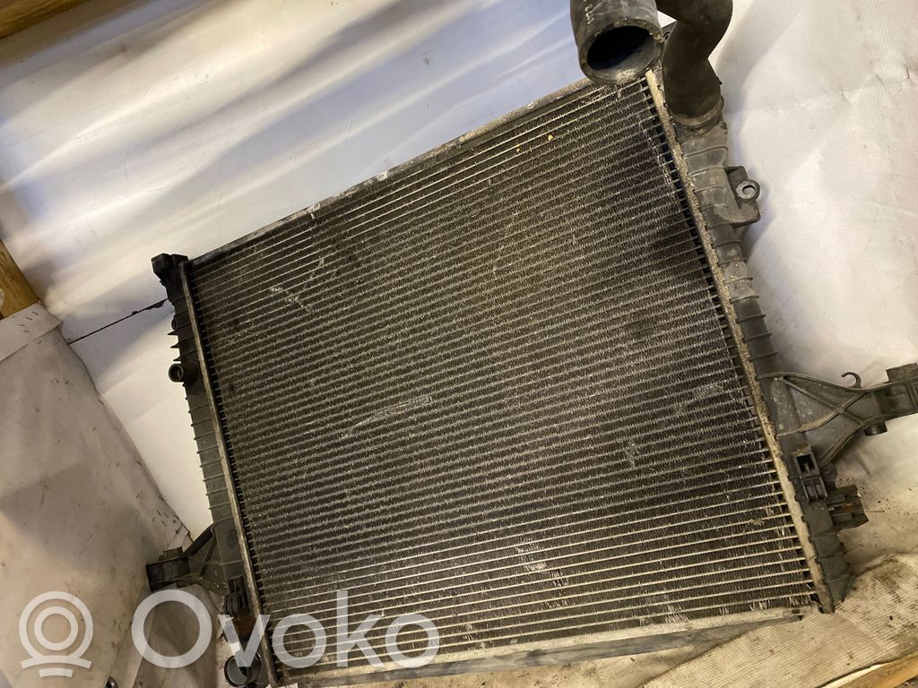 Volvo XC90 Aušinimo skysčio radiatorius 