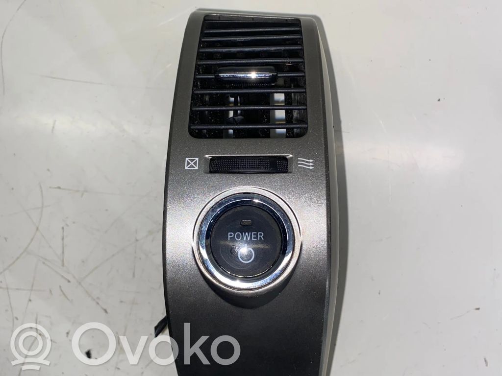 Toyota Prius (XW20) Konsola środkowa / Radio / GPS 