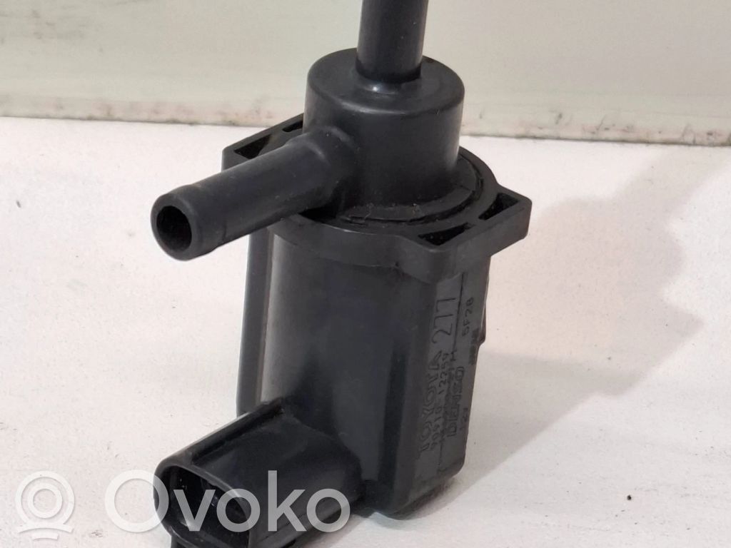 Toyota Prius (XW20) Vacuum valve 