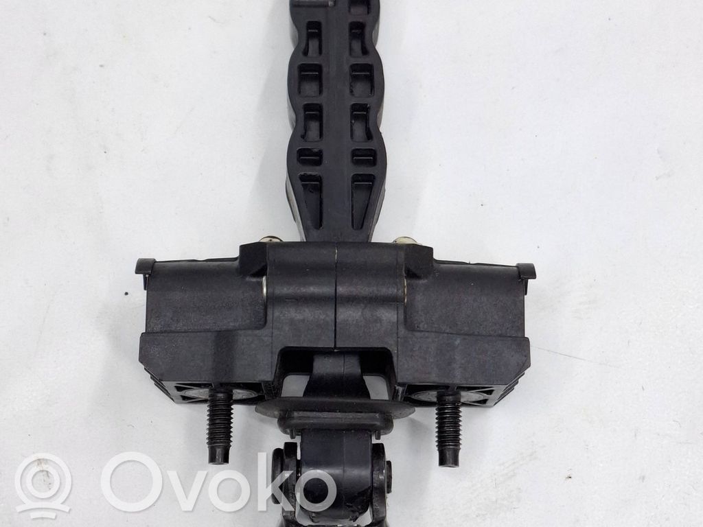 BMW 5 G30 G31 G38 Ogranicznik drzwi tylnych 