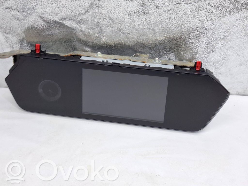 Lexus UX Screen/display/small screen 