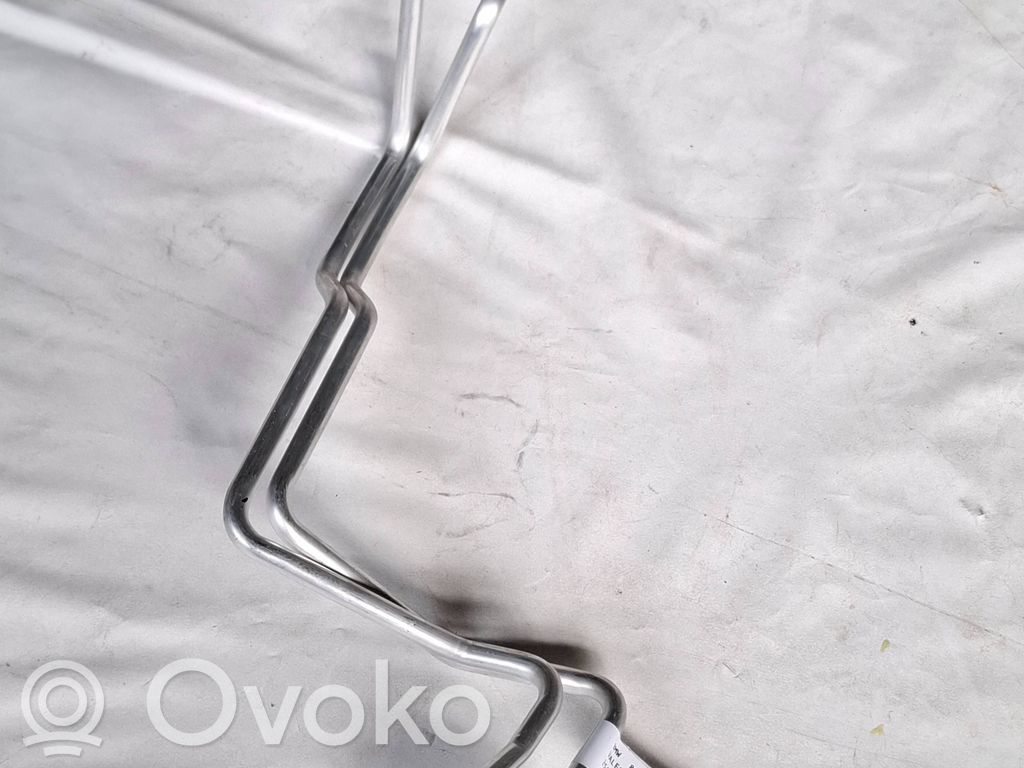 BMW 5 G60 G61 Węże/rury chłodzące silnik samochodu elektrycznego 