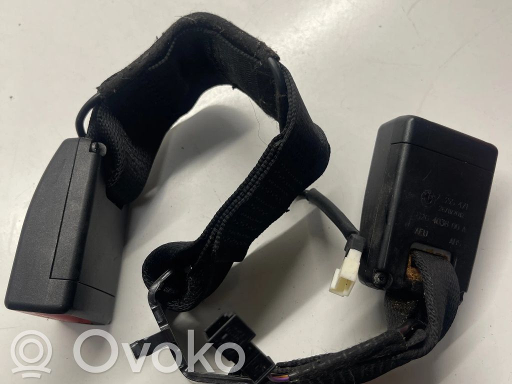 BMW 3 F30 F35 F31 Klamra środkowego pasa bezpieczeństwa fotela tylnego 