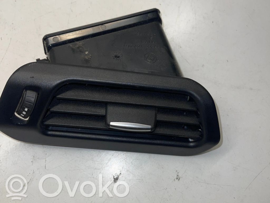 BMW X5 F15 Boczna kratka nawiewu deski rozdzielczej 