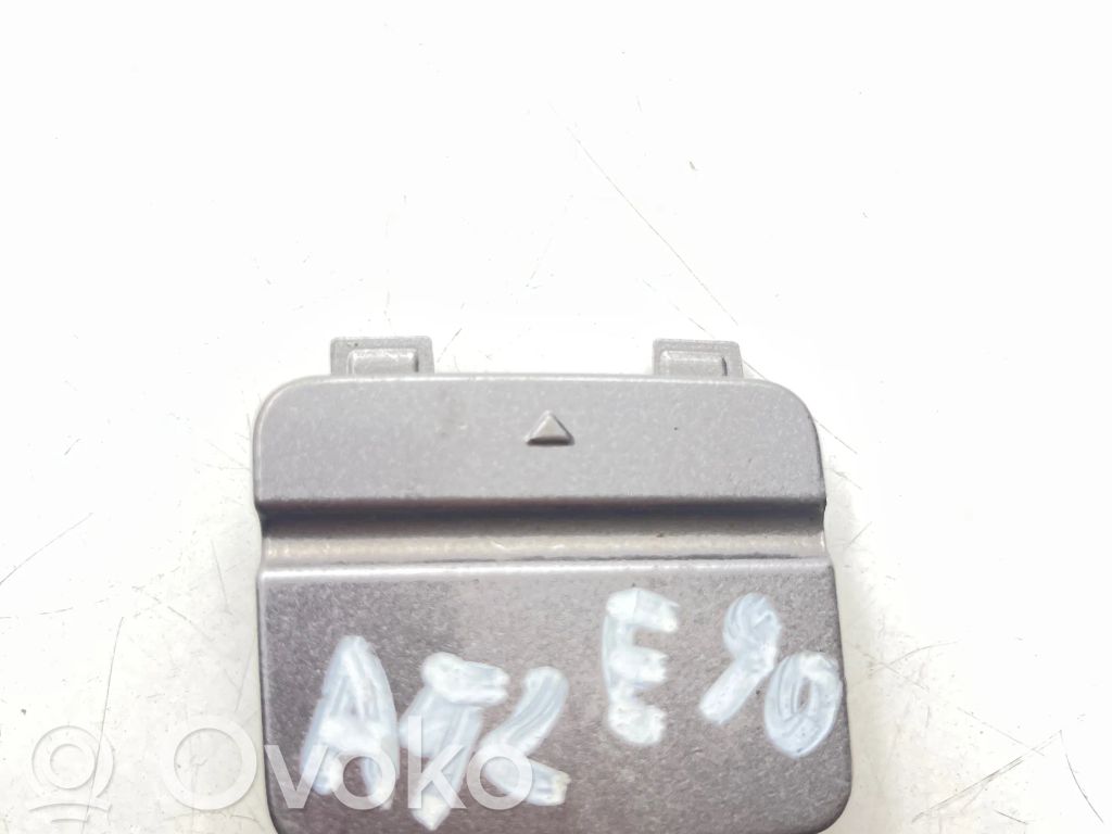Abdeckung Deckel Abschleppöse hinten   0610710810