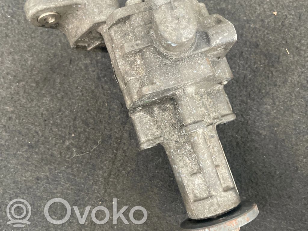 BMW X5 E70 Power steering pump 