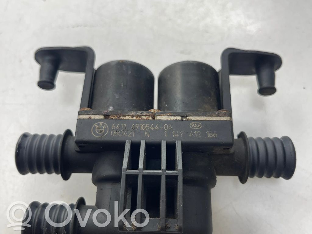 BMW X5 E70 Apsildes radiatora vārsts (-i) 
