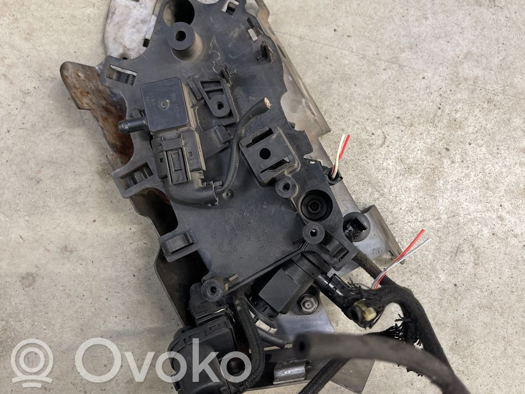BMW 7 F01 F02 F03 F04 Muu moottoritilan osa 