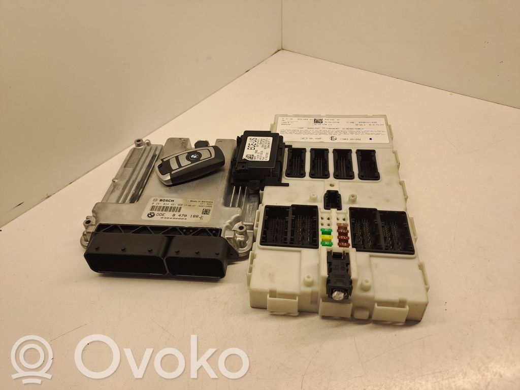 BMW 4 F32 F33 Komputer / Sterownik ECU i komplet kluczy 