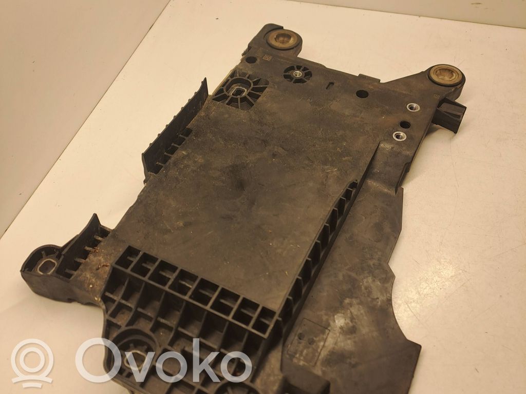 BMW 1 F40 Battery tray 