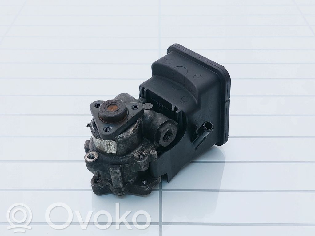 BMW 3 E46 Power steering pump 
