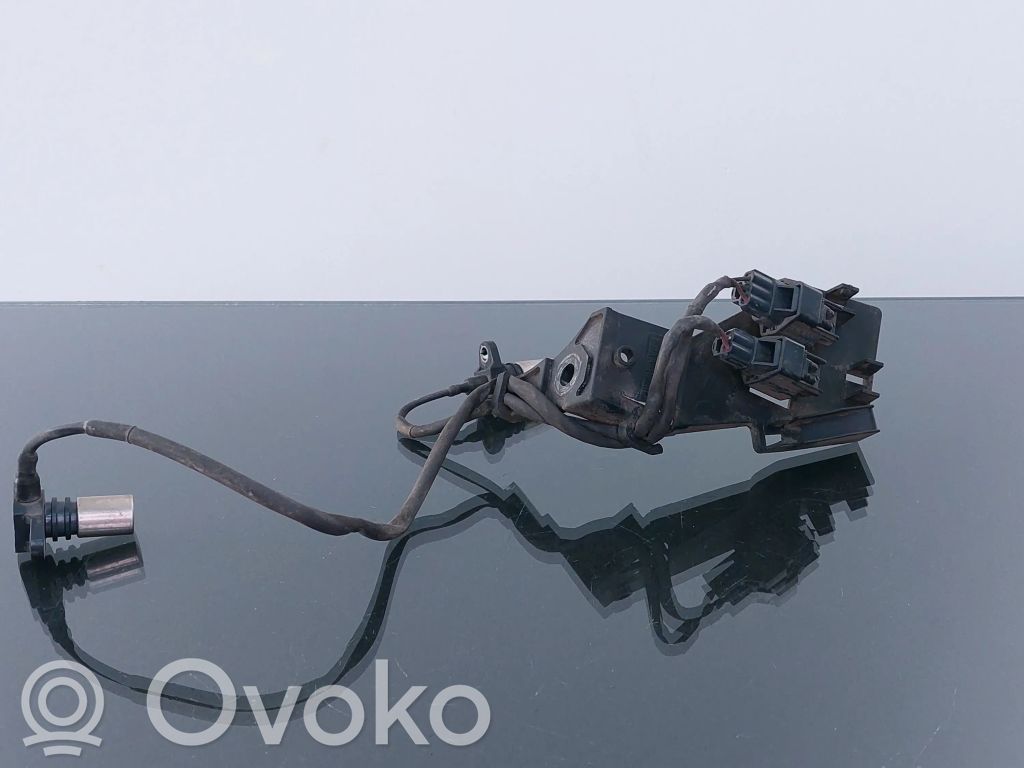 Volvo XC70 Inne części komory silnika 