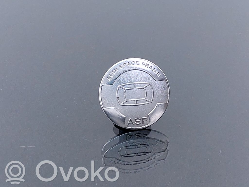 Ražotāja emblēma   8Z0854519