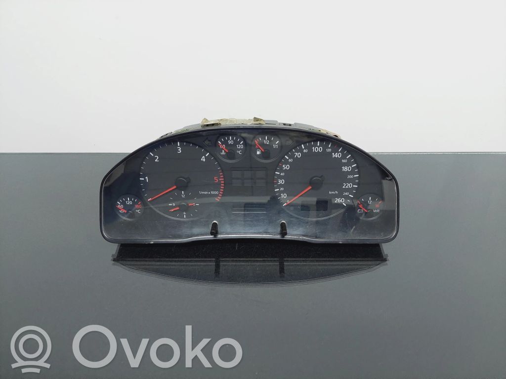 Audi A6 S6 C5 4B Velocímetro (tablero de instrumentos) 