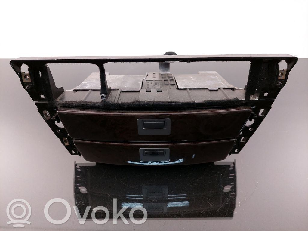 BMW 7 E65 E66 plaukts 