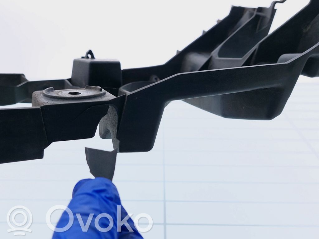 Citroen C5 Rear bumper mounting bracket 