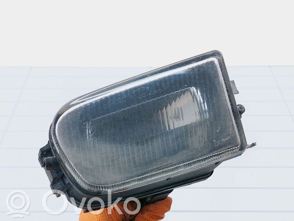 BMW 5 E39 Miglas lukturis priekšā 