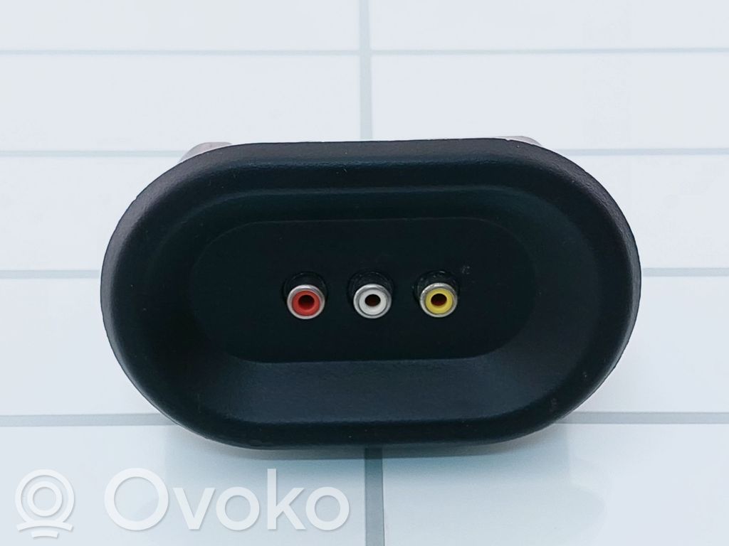 Enchufe conector entrada auxiliar