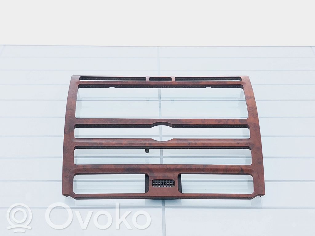 Volkswagen Phaeton Radio/GPS head unit trim 
