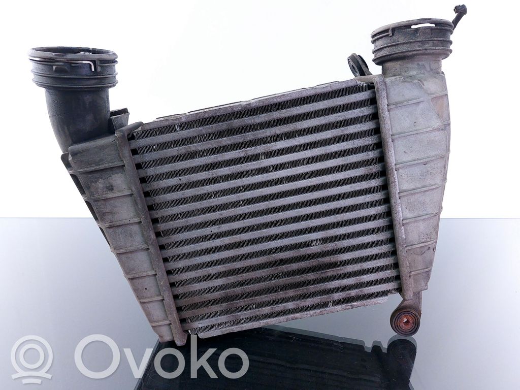 Volkswagen Phaeton Interkūlerio radiatorius 