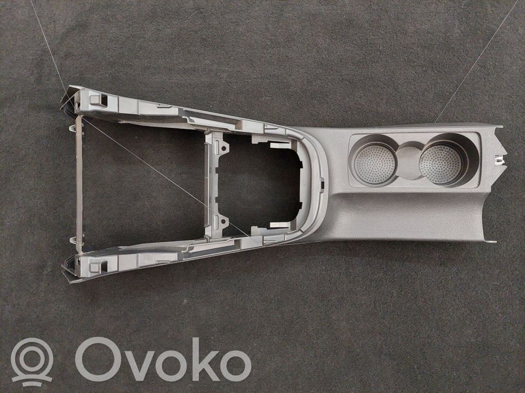 Volkswagen Golf VI Centrinė konsolė 