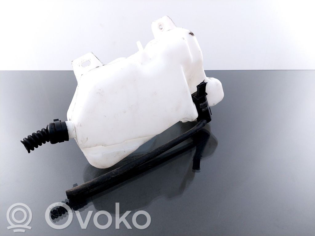 Ford Explorer Windshield washer fluid reservoir/tank 