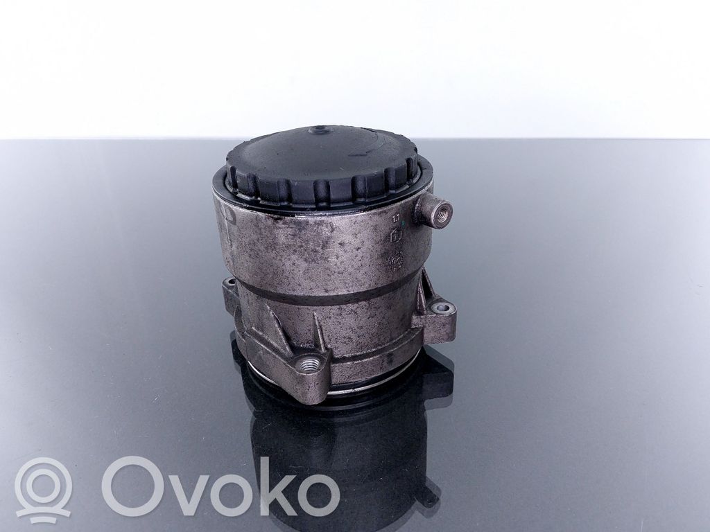 Volkswagen Touareg I Halterung Ölfilter / Ölkühler 
