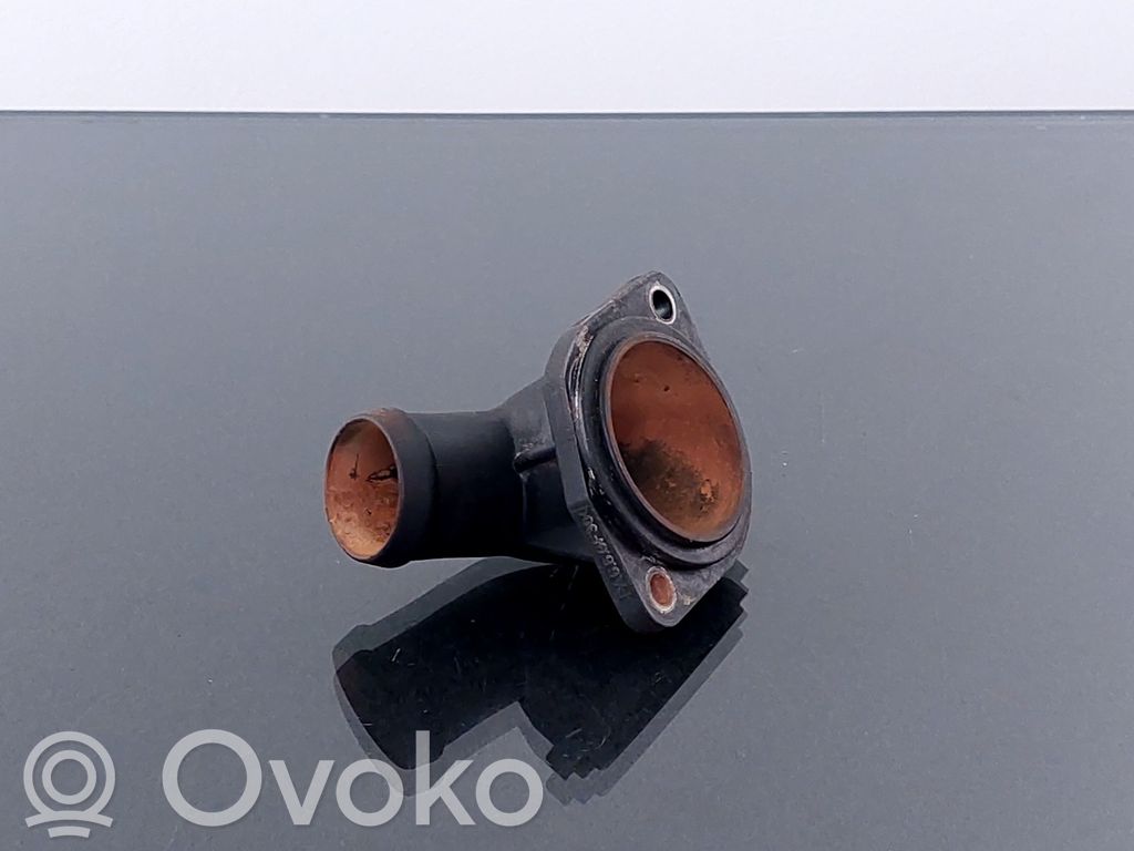 Audi A4 S4 B5 8D Termostat / Obudowa termostatu 
