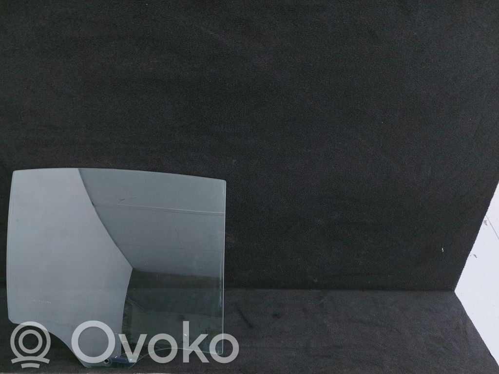 Szyba drzwi tylnych   51358223810