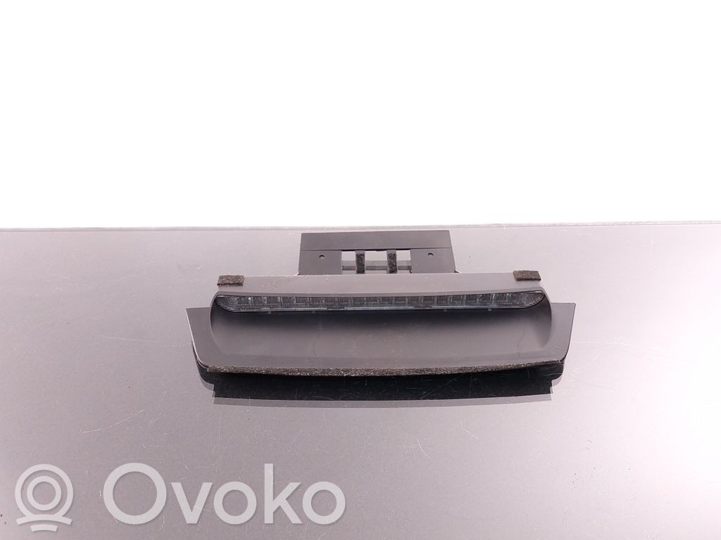 Volvo S80 Third/center stoplight 