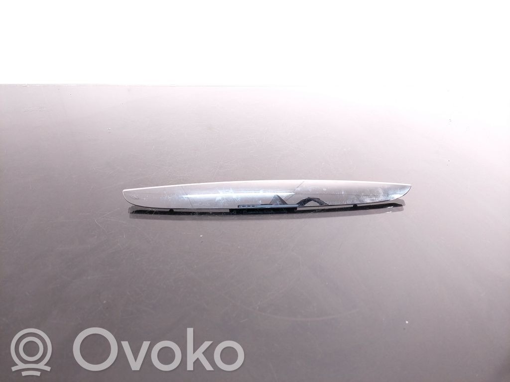 BMW 3 E90 E91 Dzinēja pārsegs (dekoratīva apdare) 