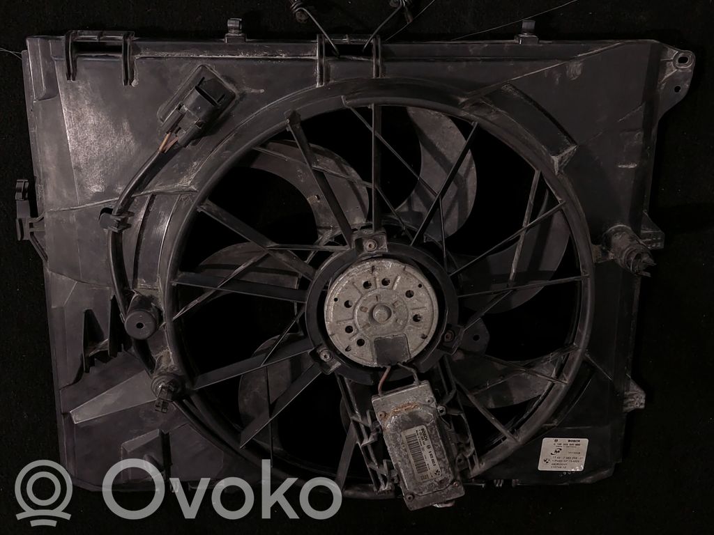 BMW 3 E90 E91 Elektrisks radiatoru ventilators 