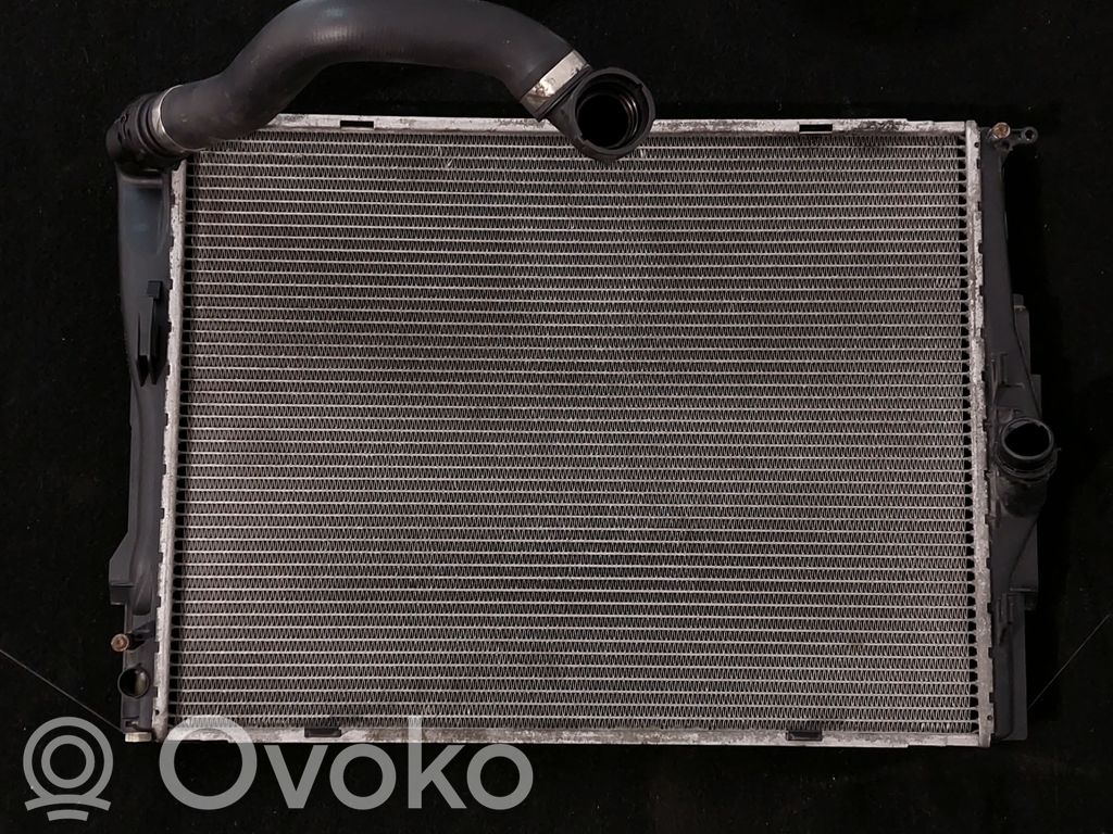 BMW 3 E90 E91 Aušinimo skysčio radiatorius 