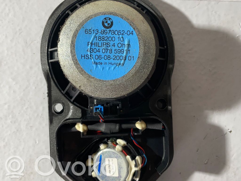 BMW X5M E70 Garsiakalbis panelėje 