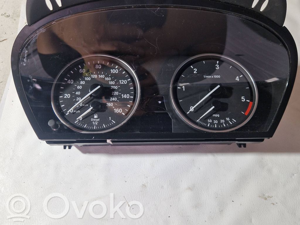 BMW X5 E70 Speedometer (instrument cluster) 