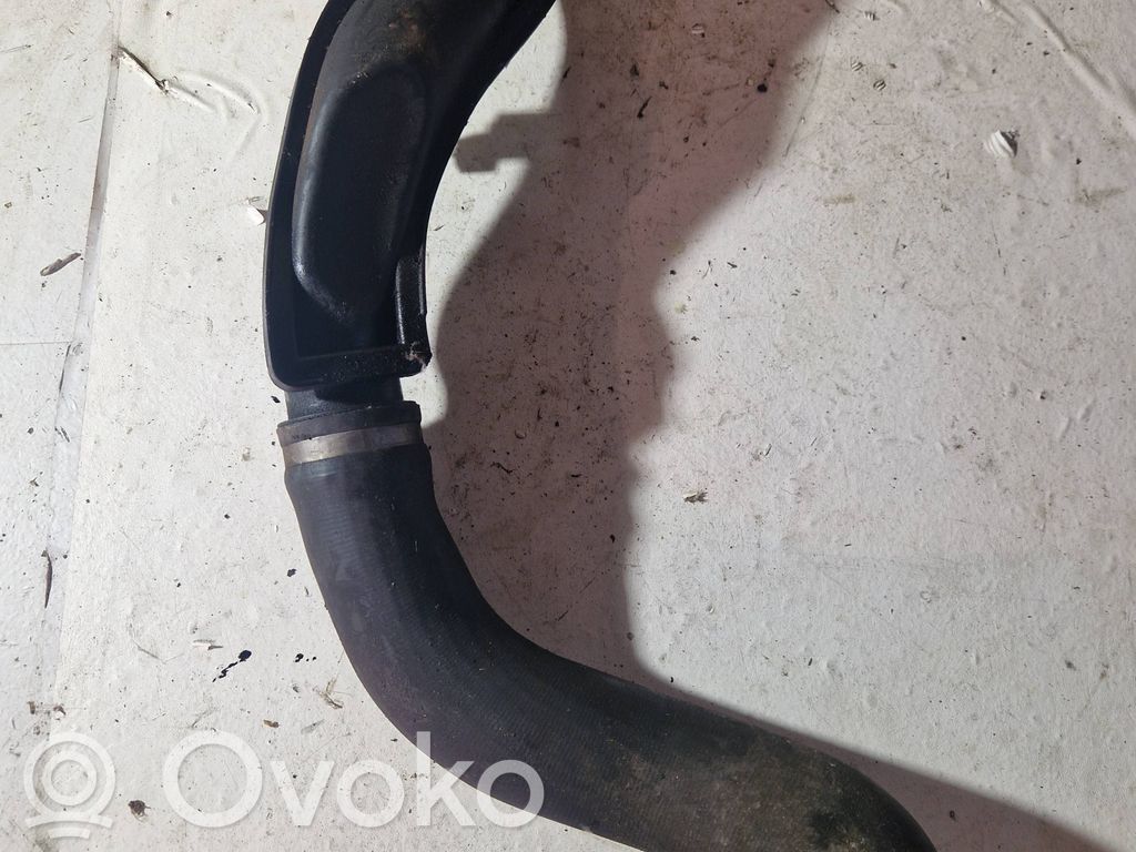 Välijäähdyttimen letku   7800143,L22773L,11884414G