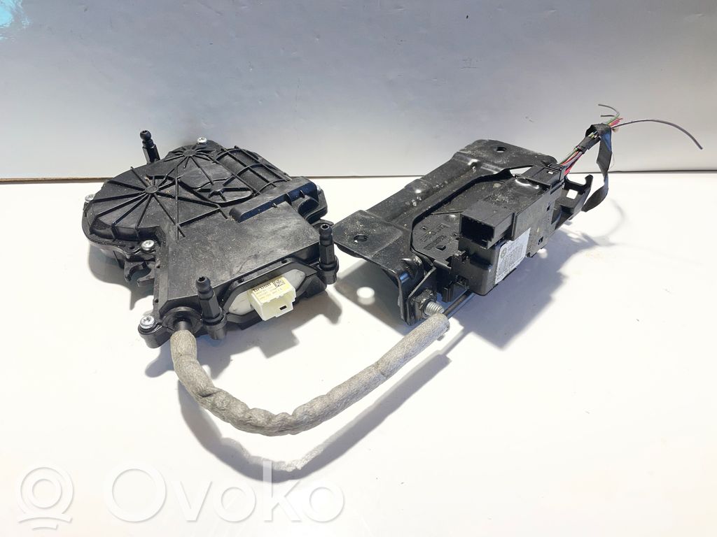 BMW 5 F10 F11 Încuietoare portbagaj 