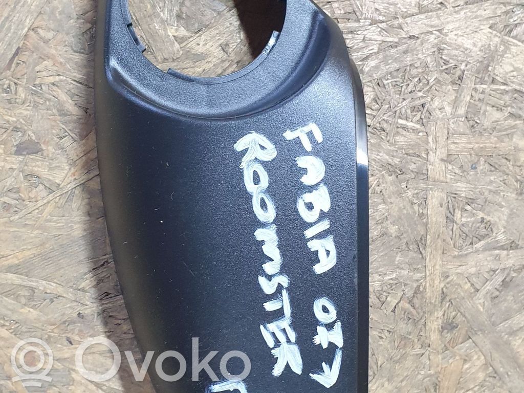 Skoda Fabia Mk2 (5J) Element lusterka bocznego drzwi przednich 