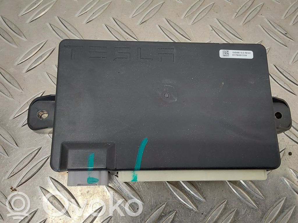 Tesla Model X Door control unit/module 