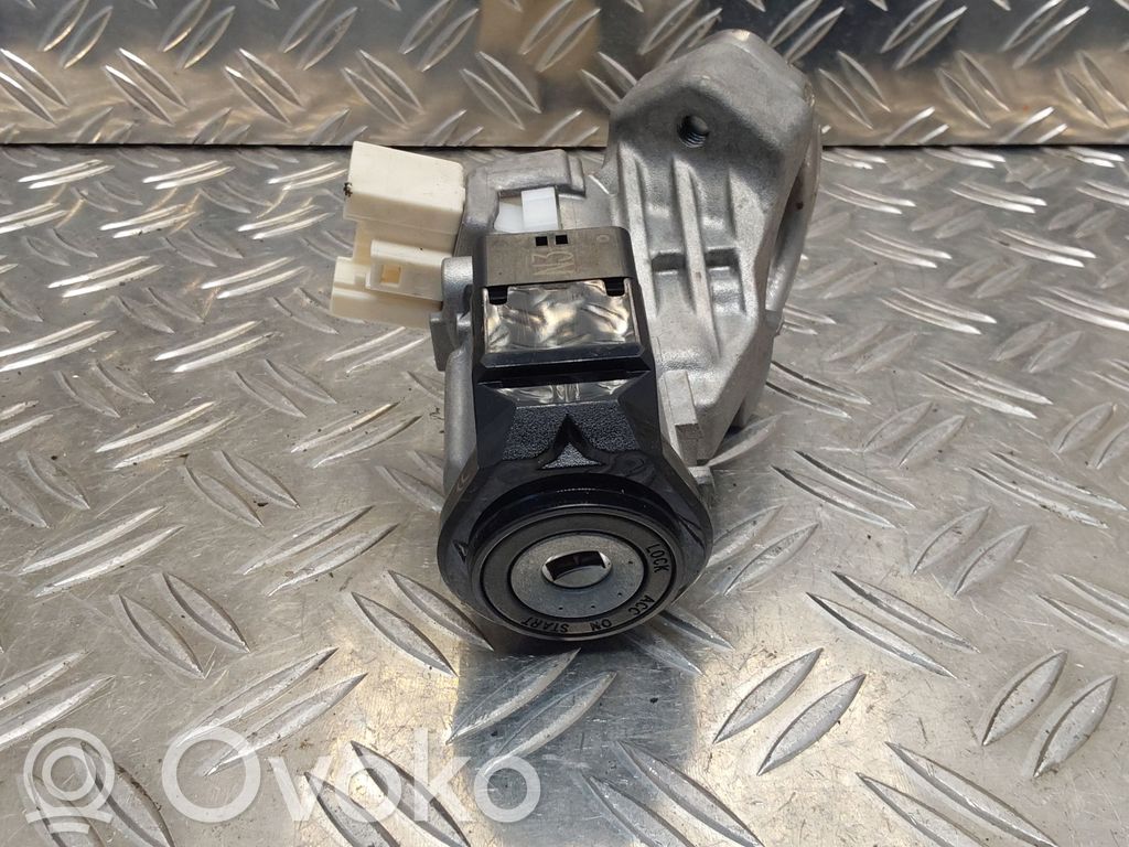 Toyota Aygo AB40 Ignition lock 
