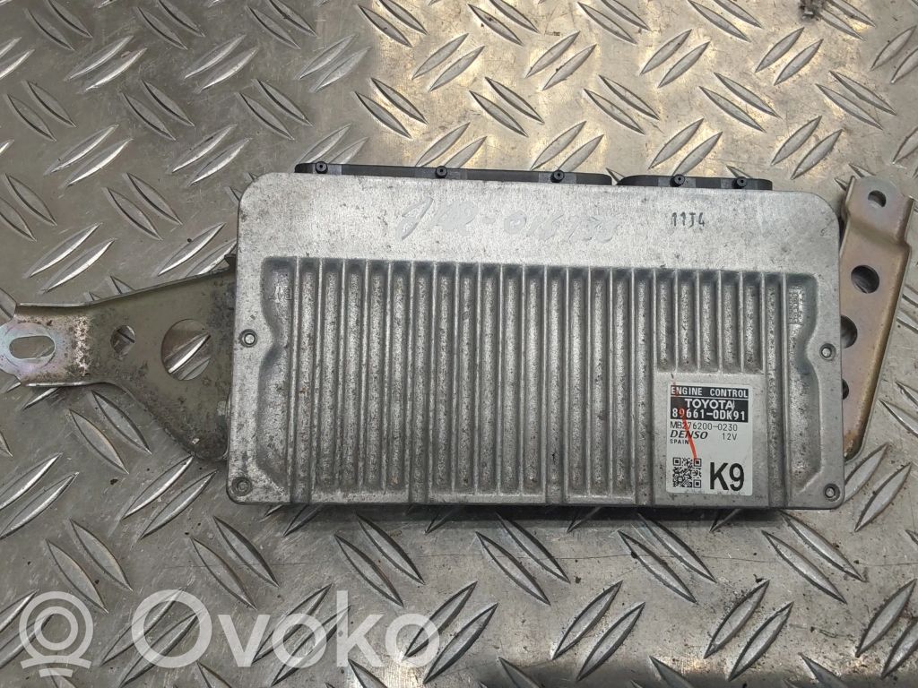 Toyota Yaris Engine control unit/module 