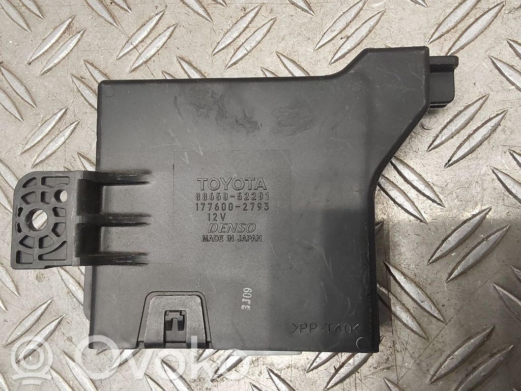 Toyota Yaris Climate control unit 