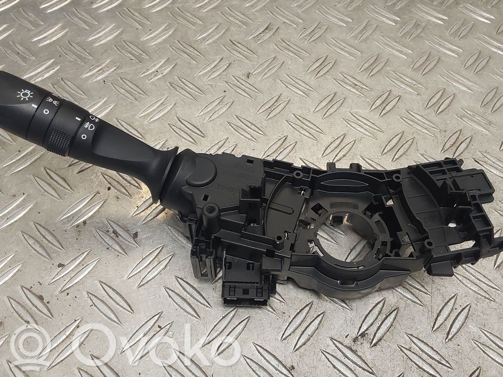 Toyota Auris E180 Indicator stalk 