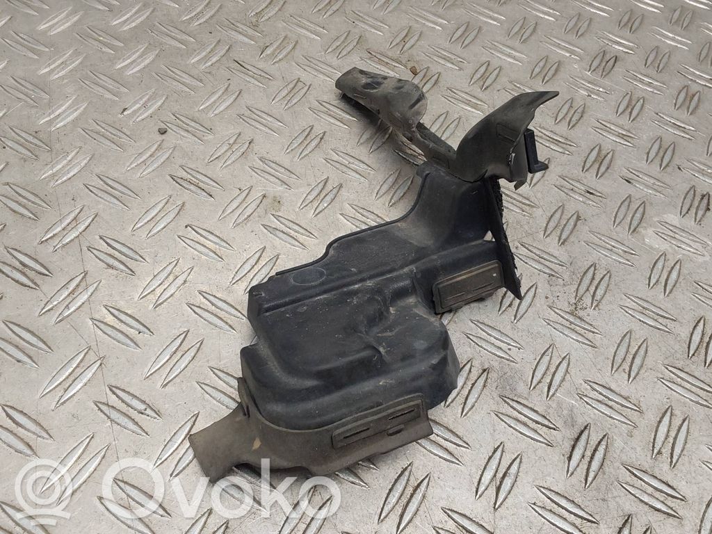 Toyota Auris E180 Podszybie przednie 