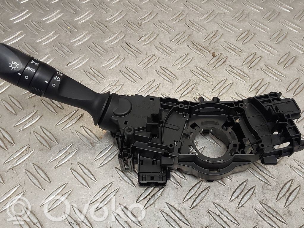 Toyota Auris E180 Manetka / Przełącznik kierunkowskazów 