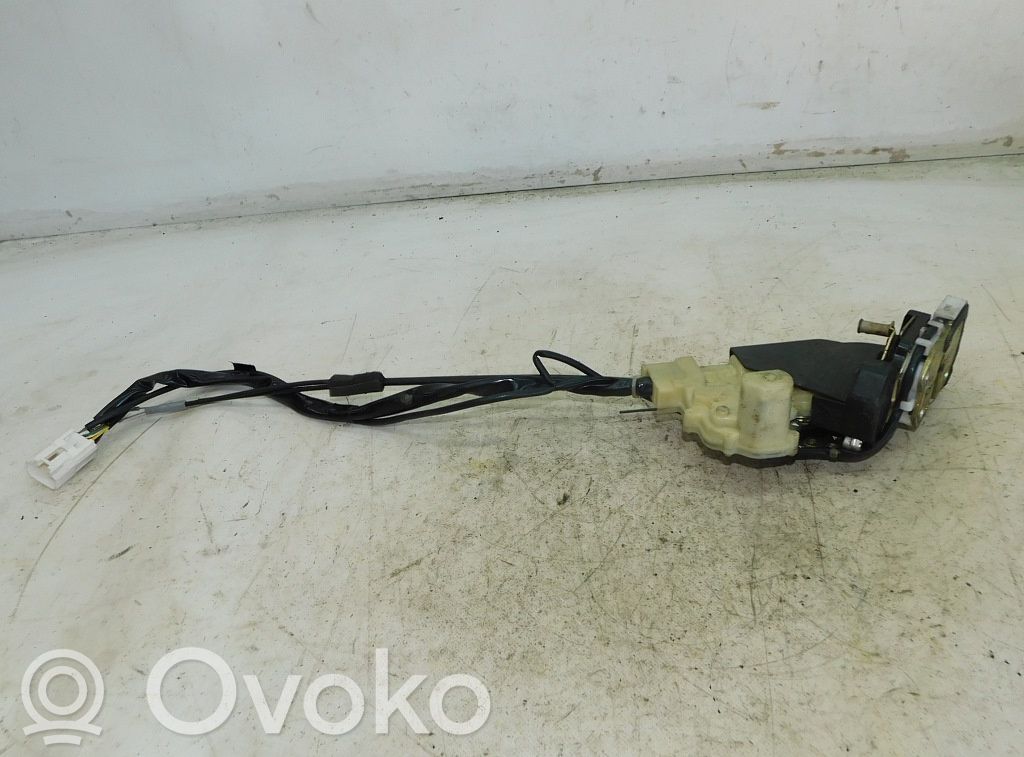 Lexus RX 300 Zamek drzwi tylnych 
