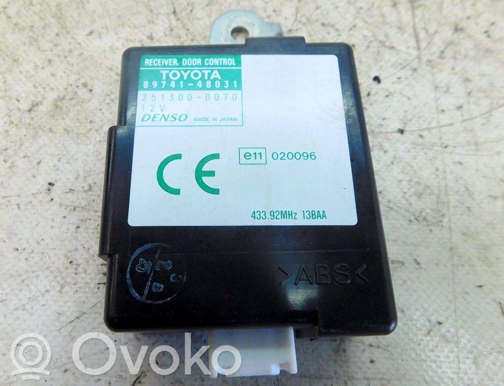 Lexus RX 300 Centrālās atslēgas vadības bloks 