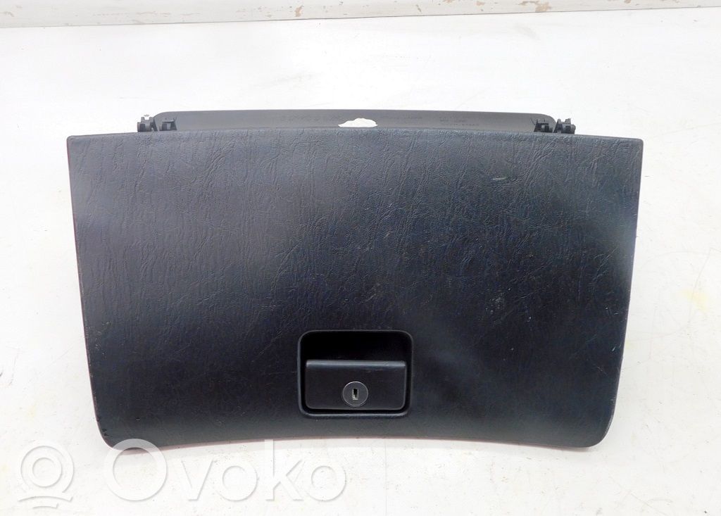 Toyota Corolla E120 E130 Schowek deski rozdzielczej 