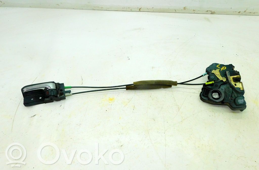 Front door lock   189738
